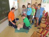 DSCN9196-001: Foto: Žáci první třídy ZŠ Žehušice besedovali s kutnohorskými záchranáři o první pomoci