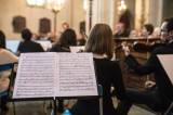 kostel33: Foto: Kolínská noc kostelů, v Bartoloměji zahrál smyčcový orchestr ARCHI