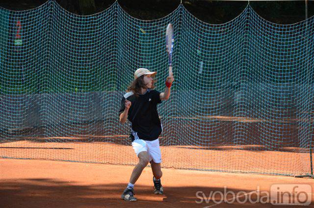 Foto: Čáslavské kurty ve Vodrantech hostily další ročník Tenisového turnaje osobností