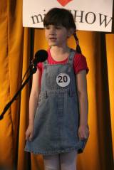 IMG_3653: V dětské pěvecké soutěži Yamaha mini show zvítězila Klárka Opasková