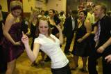 5G6H0899: Paběnický sportovní ples rozproudily svým předtančením chotusické ženy