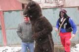 IMG_5750: Masopustní průvod prošel Okřesančí, medvěd během taškařice napadl několik obyvatel