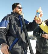 img2012: Hrabětice - příprava účastníka na cestu - Členové cyklooddílu TJ Turista si užívali na horách, čekají je ještě Horní Mísečky