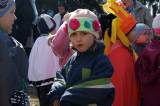 img_9095: Děti v zahradě kutnohorské mateřské školy Pohádka vítaly jaro