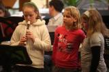 5G6H3515: Žáci Marcely Radoměřské potěšili své rodiče a příbuzné třídním koncertem