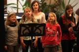 5G6H3574: Žáci Marcely Radoměřské potěšili své rodiče a příbuzné třídním koncertem