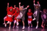 5G6H4724: Děti ze ZUŠ Čáslav tančily v Dusíkově divadle, další večer přichystaly na příští pátek