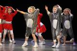 5G6H4728: Děti ze ZUŠ Čáslav tančily v Dusíkově divadle, další večer přichystaly na příští pátek