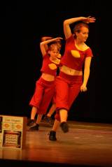 5G6H4975: Děti ze ZUŠ Čáslav tančily v Dusíkově divadle, další večer přichystaly na příští pátek