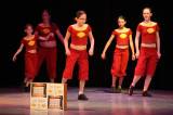 5G6H4986: Děti ze ZUŠ Čáslav tančily v Dusíkově divadle, další večer přichystaly na příští pátek