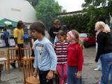 SDC10052: Ve Schořově si v sobotu užili hry a soutěže při příležitosti tradičního kácení máje