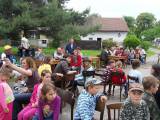 SDC10055: Ve Schořově si v sobotu užili hry a soutěže při příležitosti tradičního kácení máje