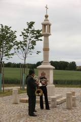 5G6H4621: Monument svatého Huberta U kaštánku ve Zbraslavicích vysvětil generální vikář Josef Socha