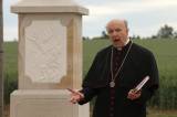5G6H4699: Monument svatého Huberta U kaštánku ve Zbraslavicích vysvětil generální vikář Josef Socha