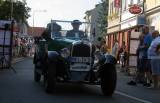 IMG_9696: Historická vozidla okouzlila Kutnou Horu, závody veteránů pokračují v neděli